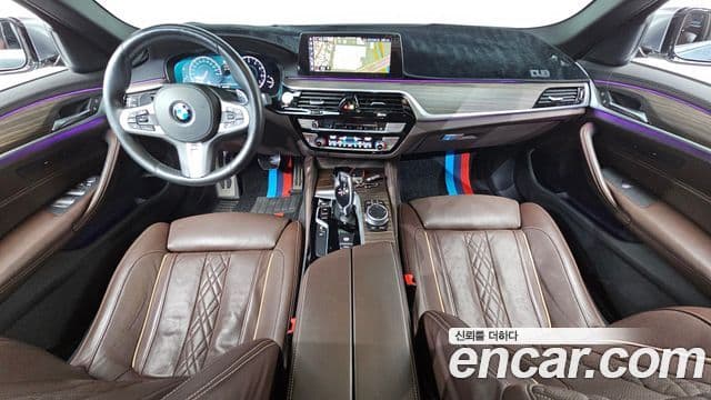 BMW 5 Series 2019 — Şəkil 7/20