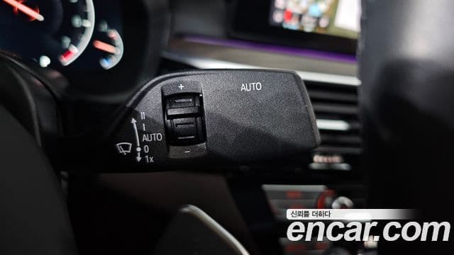 BMW 5 Series 2019 — Şəkil 18/20
