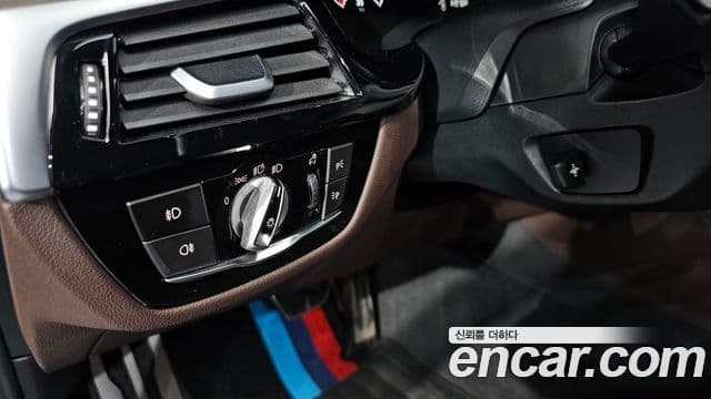 BMW 5 Series 2019 — Şəkil 20/20