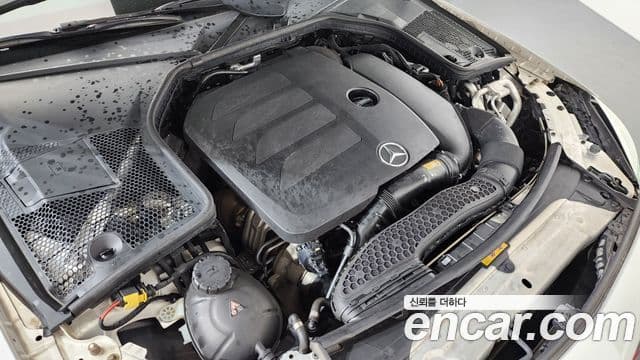 Mercedes-Benz C-Class 2019 — фото 6 из 20