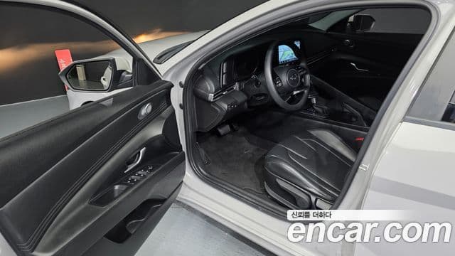 Hyundai Avante 2022 — ფოტო 9/20