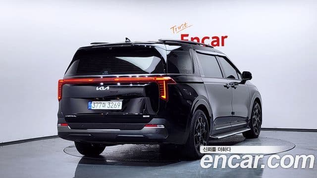 Kia Carnival 2024 — ფოტო 2/20