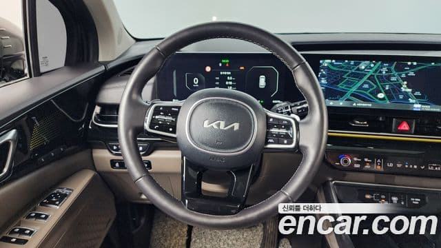Kia Carnival 2024 — ფოტო 13/20