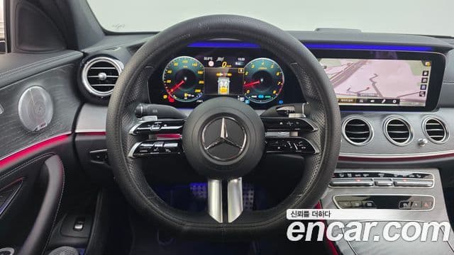 Mercedes-Benz E-Class 2021 — ფოტო 13/20