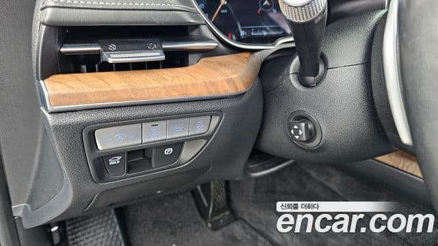 Genesis Electrified G80 2021 — ფოტო 17/20