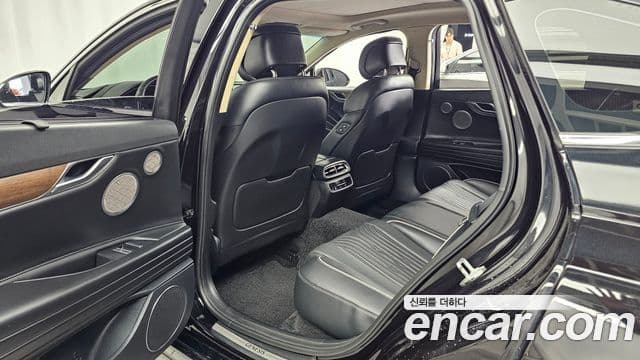 Genesis Electrified G80 2021 — ფოტო 18/20