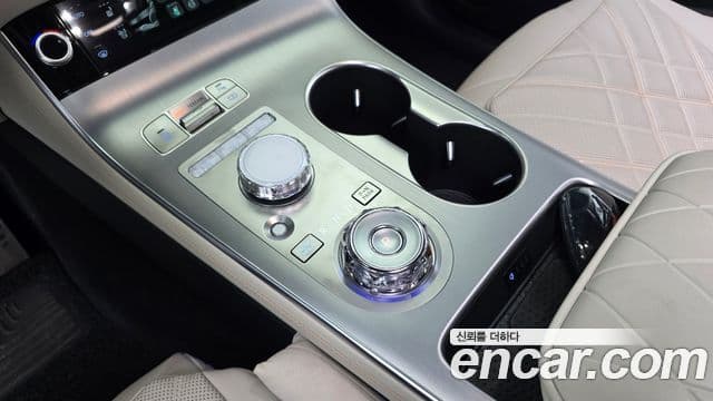 Genesis GV70 2025 — ფოტო 9/20