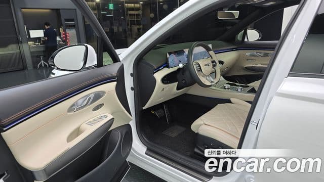 Genesis GV70 2025 — ფოტო 10/20