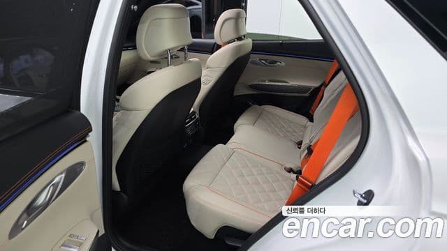 Genesis GV70 2025 — ფოტო 12/20