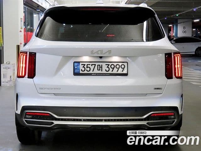 Kia Sorento 2022 — ფოტო 4/20
