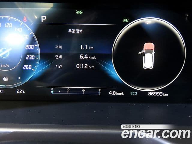 Kia Sorento 2022 — ფოტო 7/20