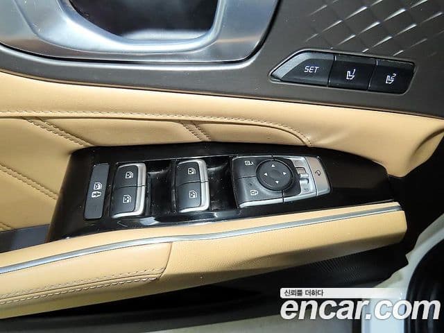 Kia Sorento 2022 — ფოტო 13/20