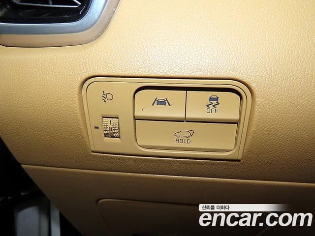 Kia Sorento 2022 — ფოტო 14/20