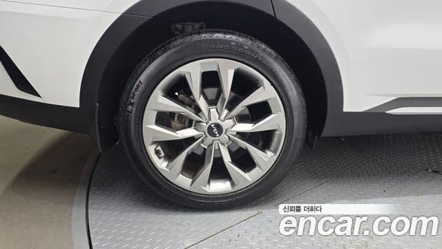 Kia Sorento 2023 — фото 5 из 20