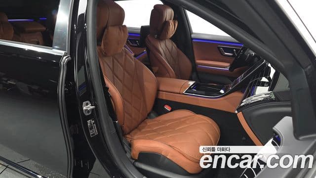 Mercedes-Benz S-Class 2023 — Photo 37/37
