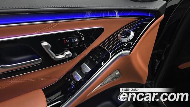 Mercedes-Benz S-Class 2023 — Photo 28/37