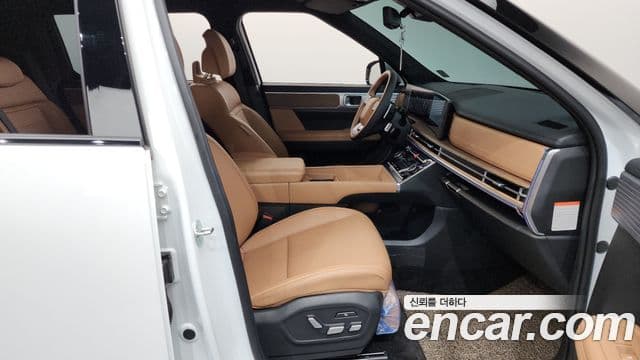 Hyundai Santa Fe 2024 — Photo 12/32