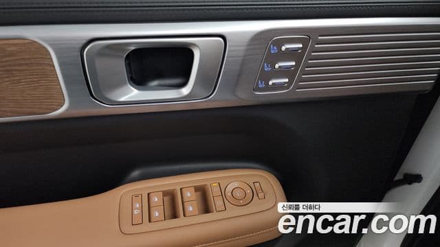 Hyundai Santa Fe 2024 — Photo 31/32