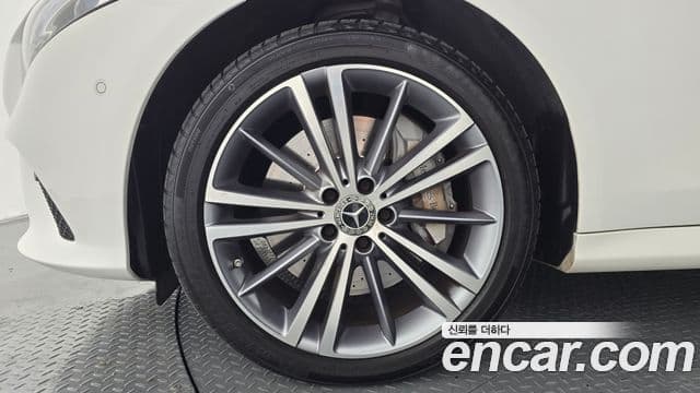 Mercedes-Benz CLS-Class 2019 — Şəkil 5/20