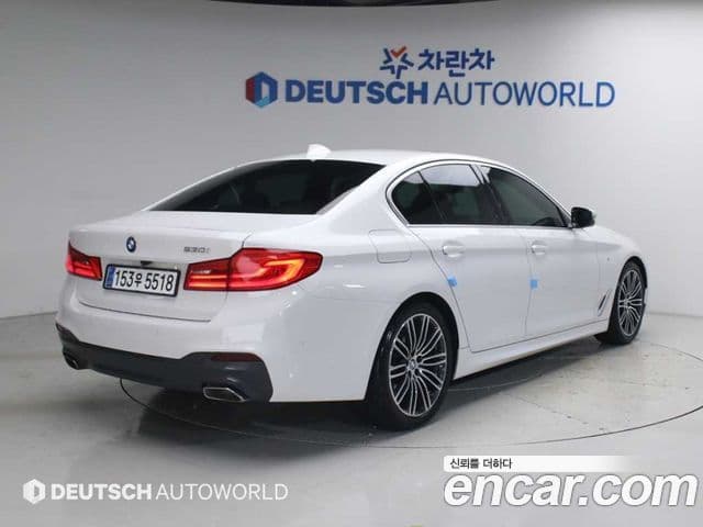 BMW 5 Series 2019 — ფოტო 1/20