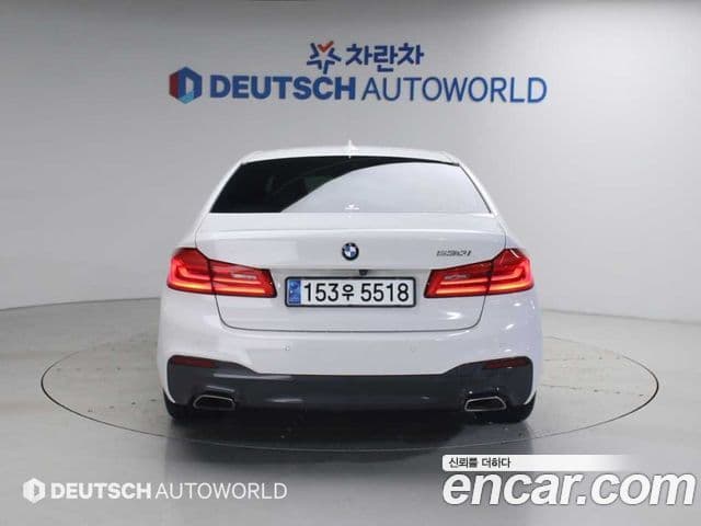 BMW 5 Series 2019 — ფოტო 3/20