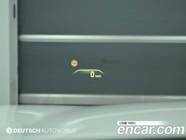 BMW 5 Series 2019 — фото 17 из 20