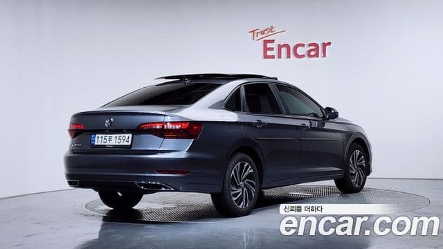 Volkswagen Jetta 2021 — Şəkil 2/20