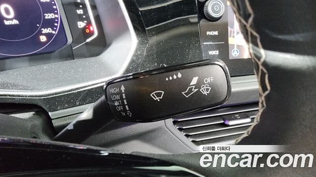 Volkswagen Jetta 2021 — Photo 23/34
