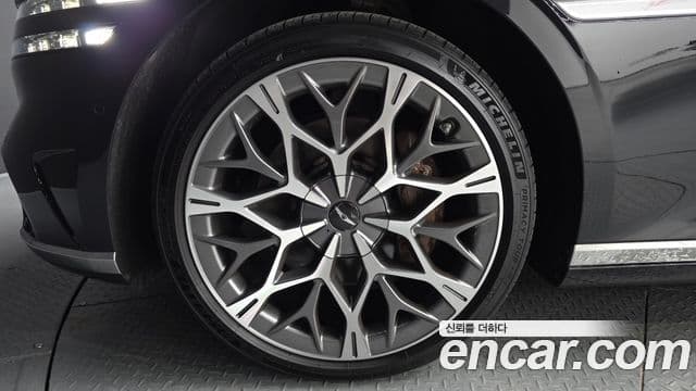 Genesis G90 2023 — ფოტო 5/20