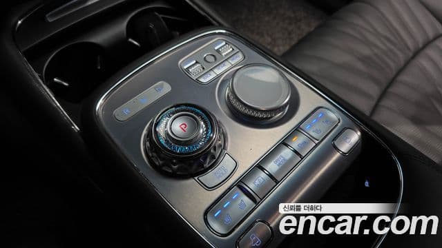 Genesis G90 2023 — ფოტო 9/20