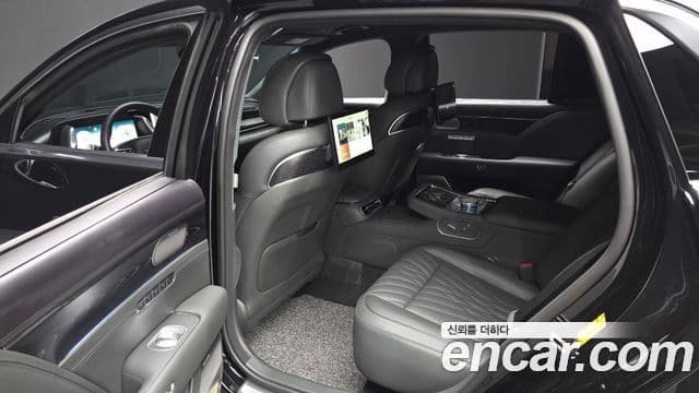 Genesis G90 2023 — ფოტო 13/20
