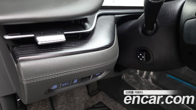Genesis G90 2023 — Photo 24/39