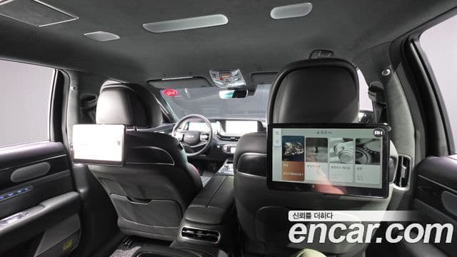 Genesis G90 2023 — Photo 28/39