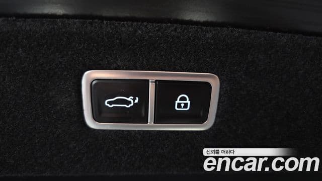 Genesis G90 2023 — Photo 19/39