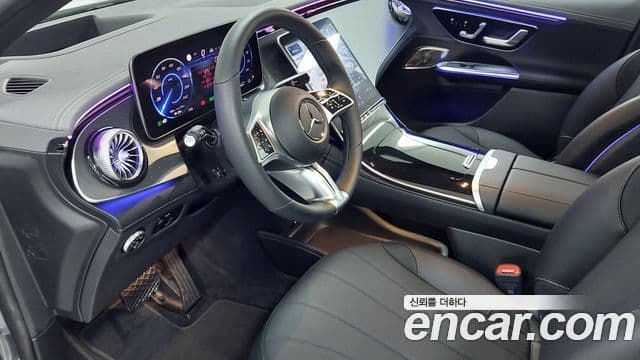 Mercedes-Benz EQE SUV 2025 — Photo 18/18