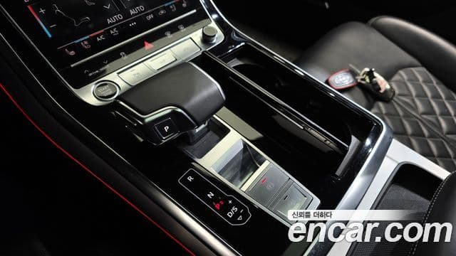 Audi Q7 2021 — ფოტო 9/20
