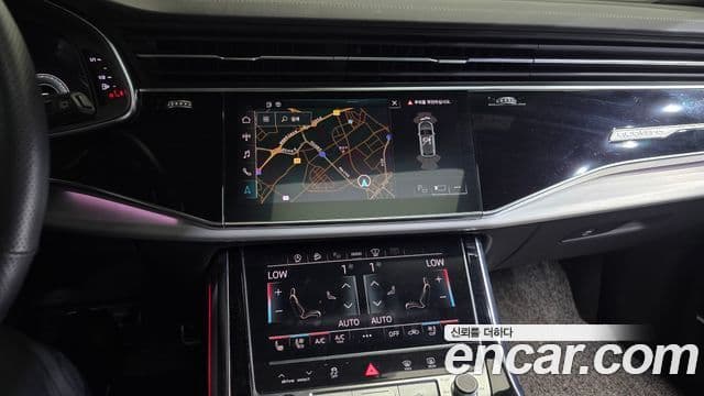 Audi Q7 2021 — ფოტო 12/20