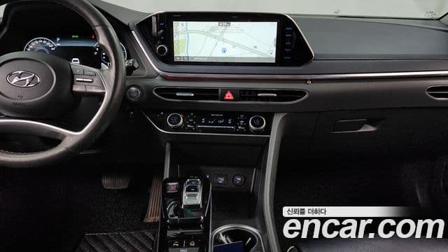 Hyundai Sonata 2021 — фото 14 из 20