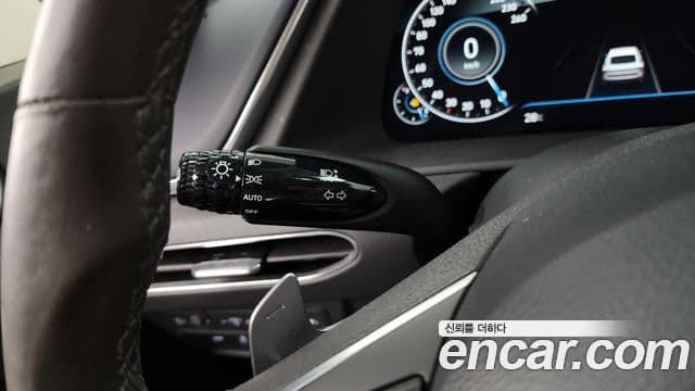 Hyundai Sonata Hybrid 2021 — Photo 31/33