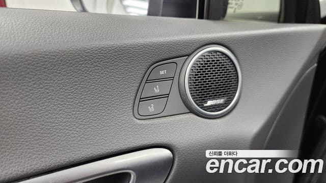 Hyundai Sonata Hybrid 2021 — Photo 32/33