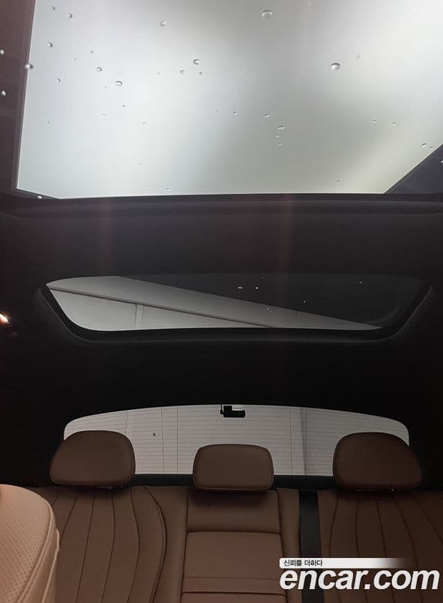 Mercedes-Benz E-Class 2025 — фото 14 из 17