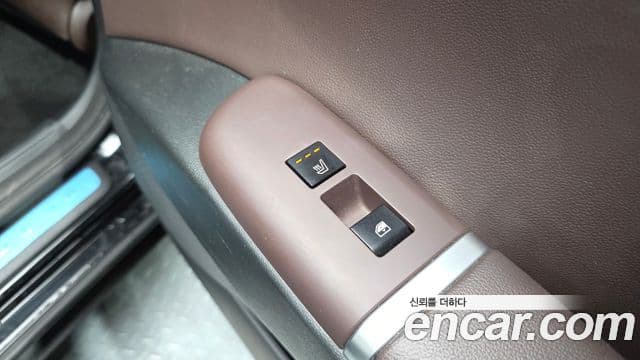 Hyundai Grandeur 2023 — ფოტო 18/20