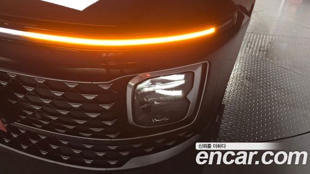Hyundai Grandeur Hybrid 2023 — Photo 31/40