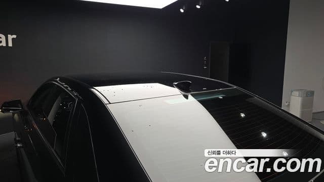 Hyundai Grandeur Hybrid 2023 — Photo 2/40