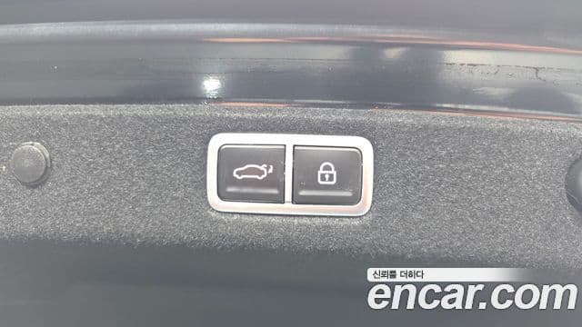 Hyundai Grandeur Hybrid 2023 — Photo 15/40