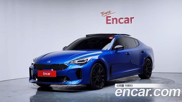 Kia Stinger 2019 — Фото 1/20