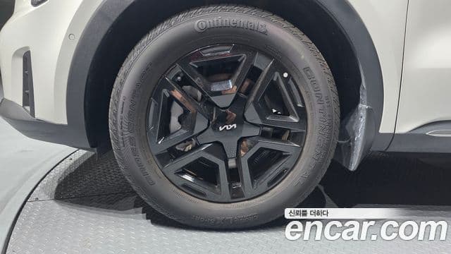 Kia Sorento 2024 — ფოტო 5/20