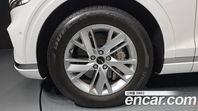 Genesis GV70 2025 — фото 5 из 20