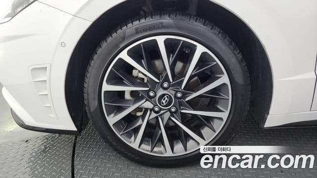 Hyundai Sonata 2023 — ფოტო 5/20