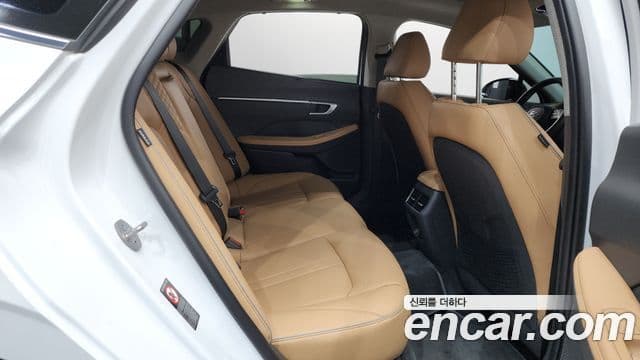 Hyundai Sonata 2023 — ფოტო 11/20